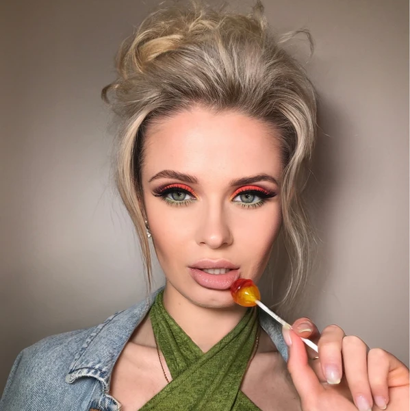 &