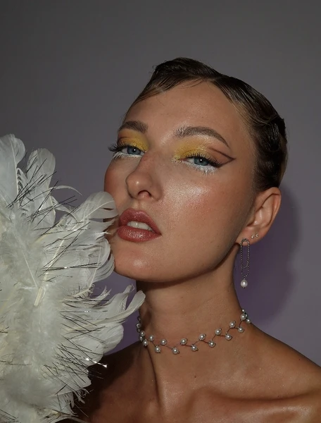 &