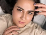 &