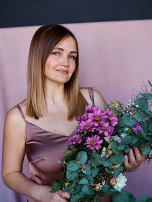 Алёна Комарова