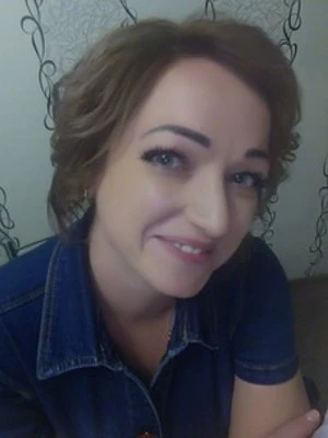 Анна Попова