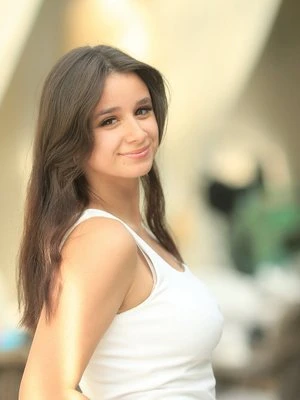 Полина Вогау