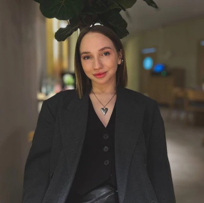 Женя.
