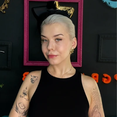 Полина