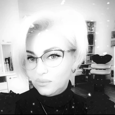 Лена Иванова