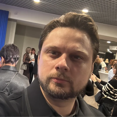 Макаренко Роман