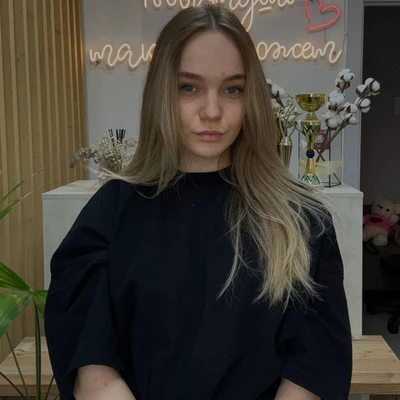Попова Ксения