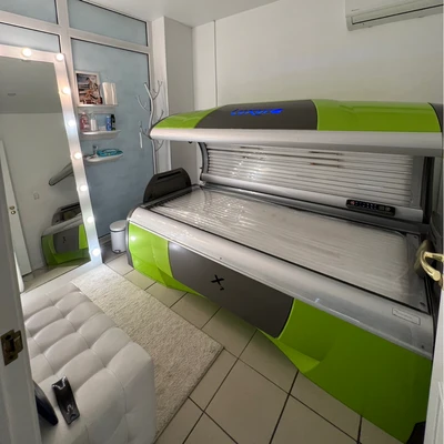 Фото Luxura X7 Горизонтальный солярий