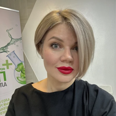 Гладких (ЛапухинА) Елена Николаевна