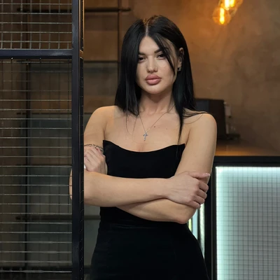 Топ Барбер Элла (Основатель)