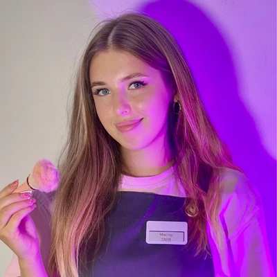 Старший мастер Таня