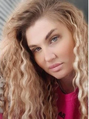 Алена Владимировна Остапенко