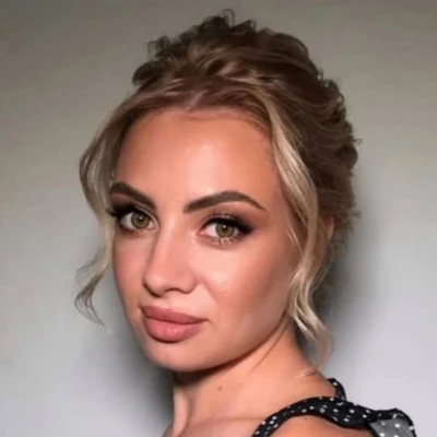 Бухарова Кристина