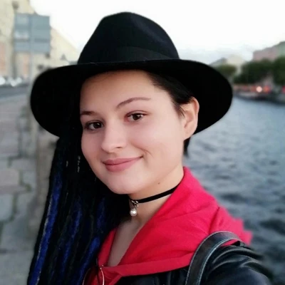 Побережная Полина