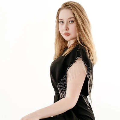 Коломыцева Настя