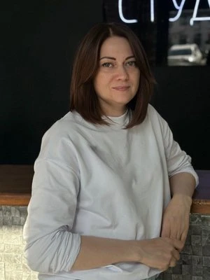 Антонина Пахарь