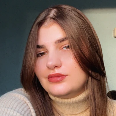 Виноградова Майя