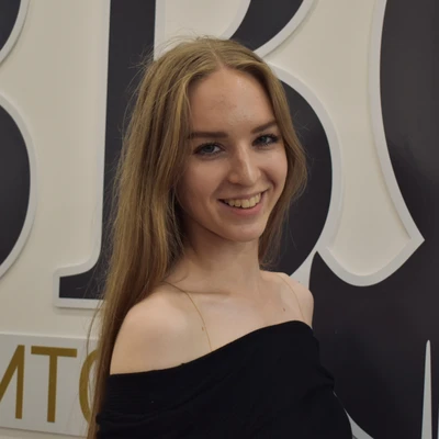 Ангелина Золотова