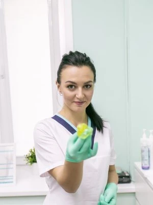 Карина Серова