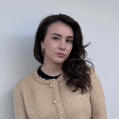 Яна