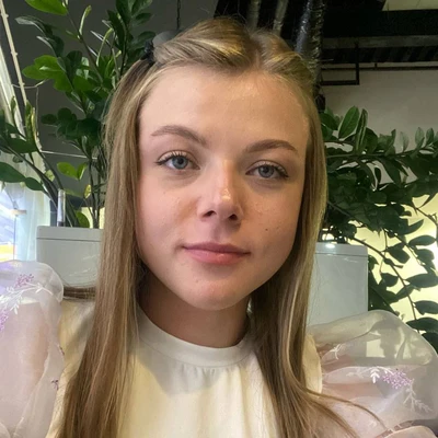 Полина