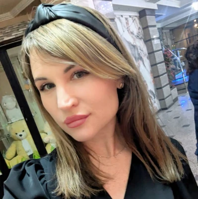 Сухарева Андриана