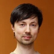 Роман Петров