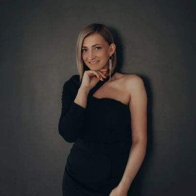 Яна