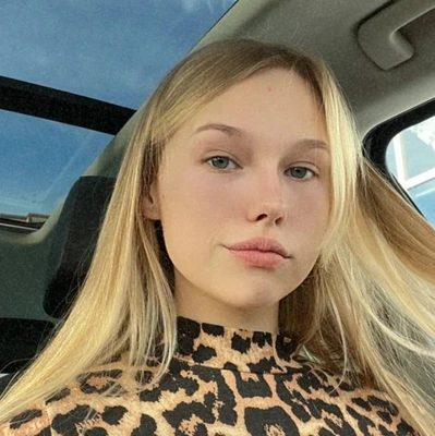 Нюша