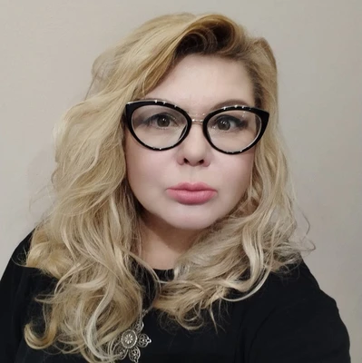 Стилист Елена