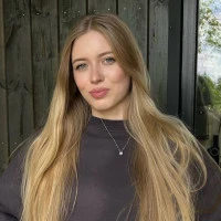 Полина