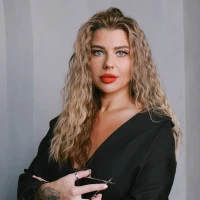 Шапкарина Элеонора