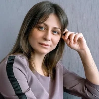 Акопян Елена