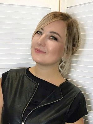 Яна Макогоненко