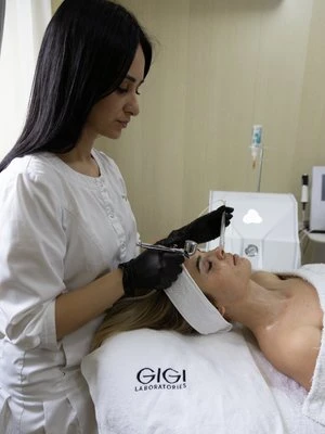 Тата Акопян