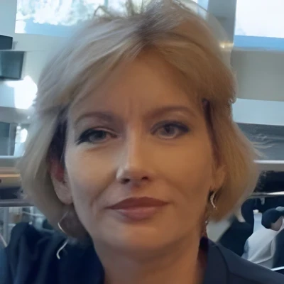 Наталья Попова