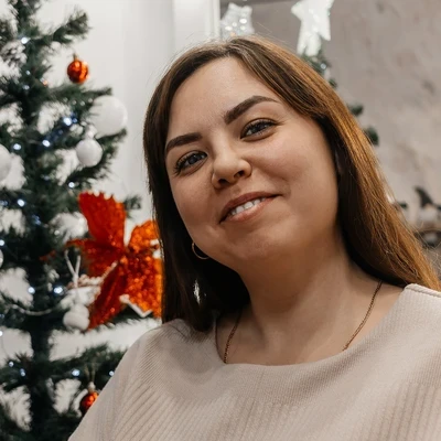 Леонова Юлия