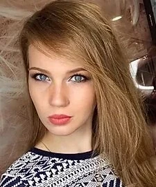 Анна Николаева