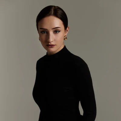 Полина