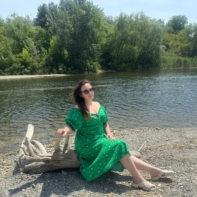 Женечка Хмелева