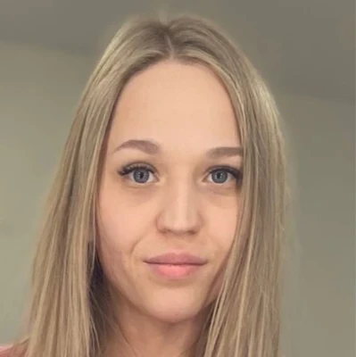 Полина