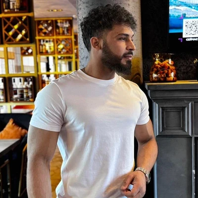 Али Моханад