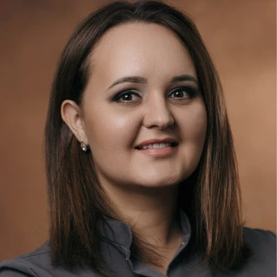Алова Юлия
