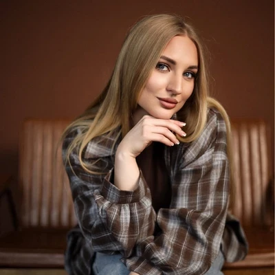 Аня