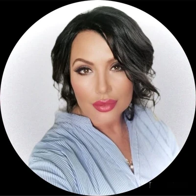 Яворская Нелли