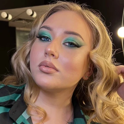 Жеребцова Алина