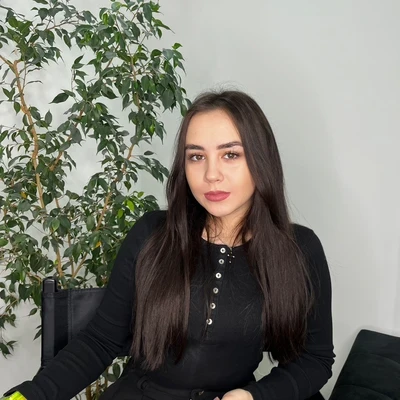 Яковлева Яна
