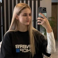Оля