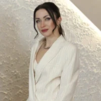 Яна