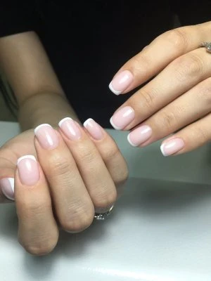 Полина Глотова